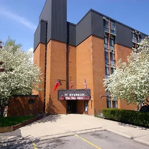 The Alexandra ** Торонто